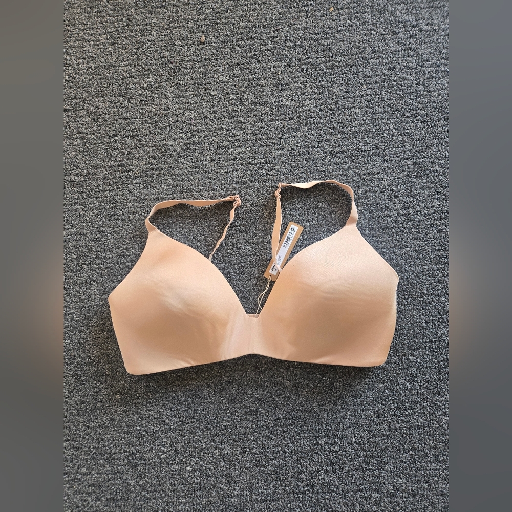 SKIMS WIRELESS LIGHTLY LINED BRA 40C